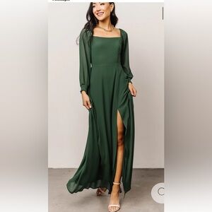 Elegant Forest Green Long-Sleeve Maxi Dress